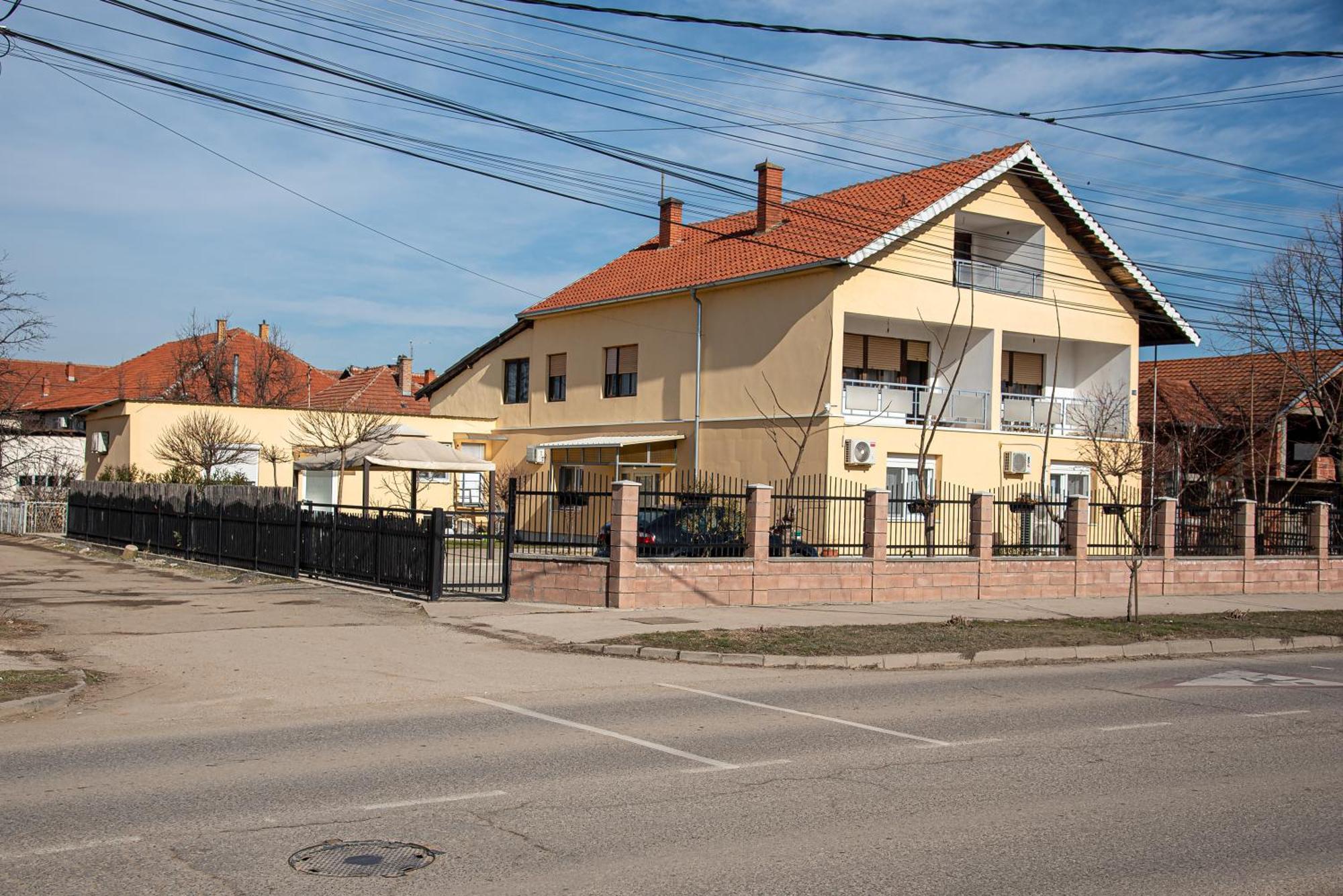 Apartments Kuca Aleksic Ni Esterno foto