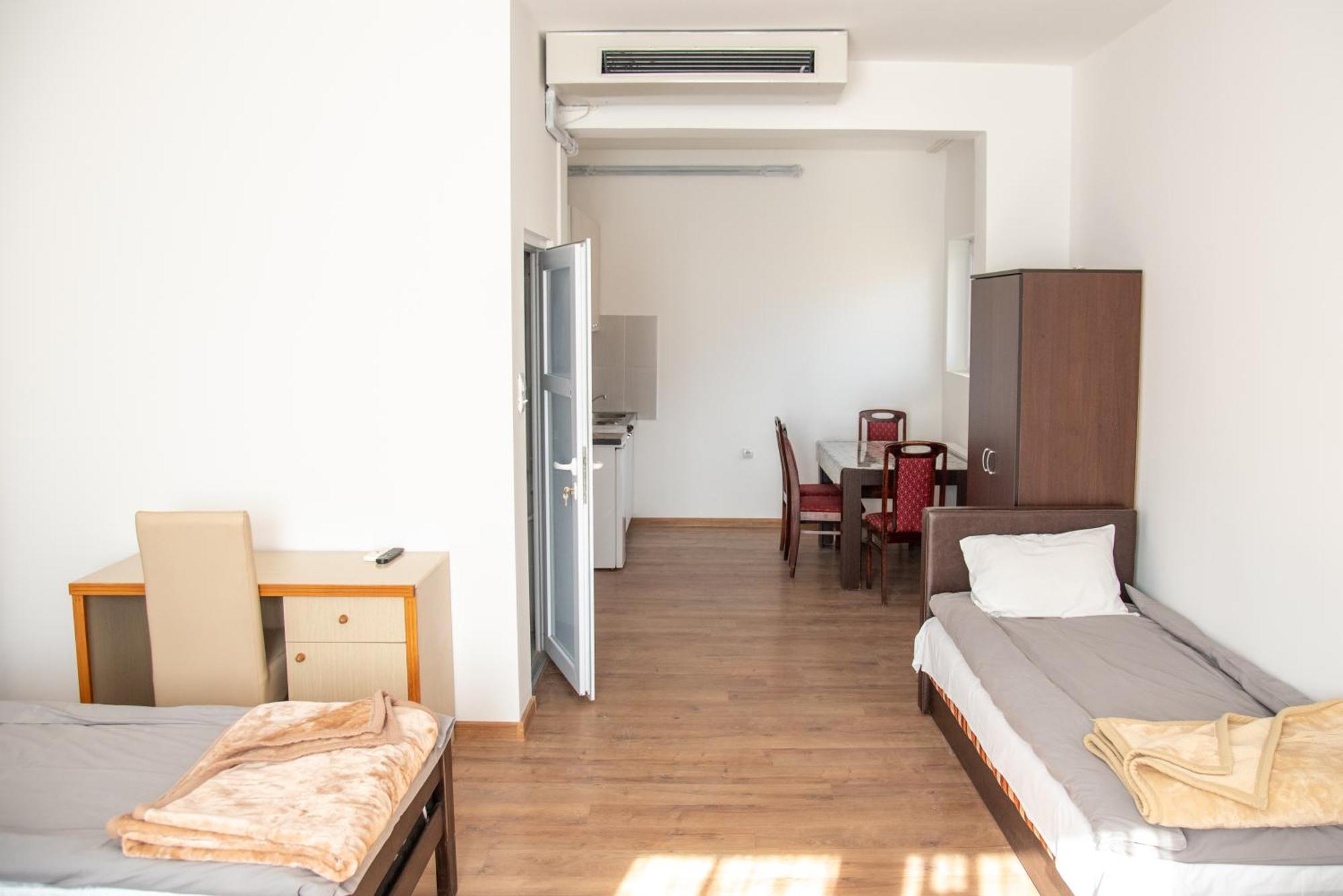 Apartments Kuca Aleksic Ni Esterno foto