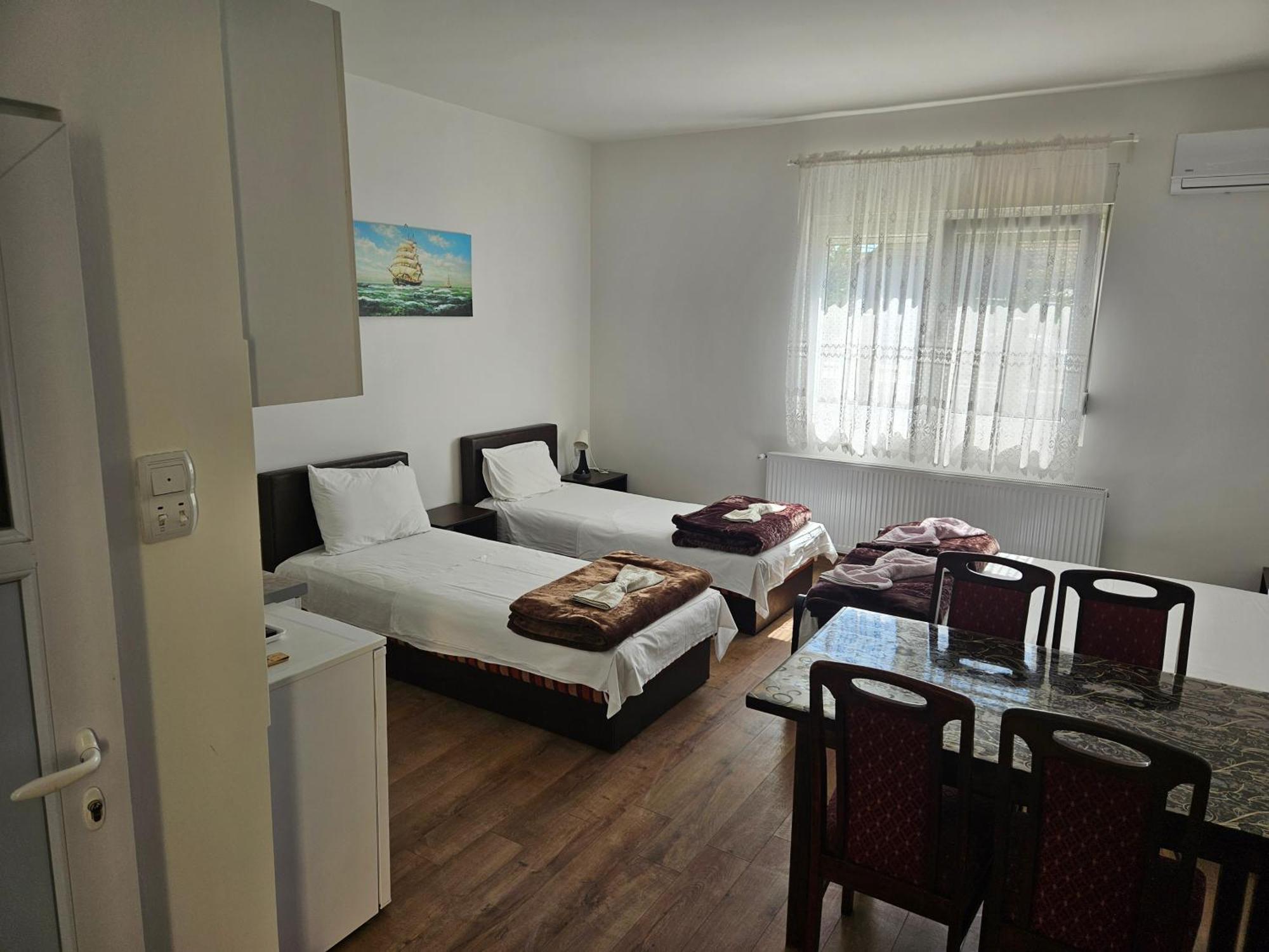 Apartments Kuca Aleksic Ni Esterno foto