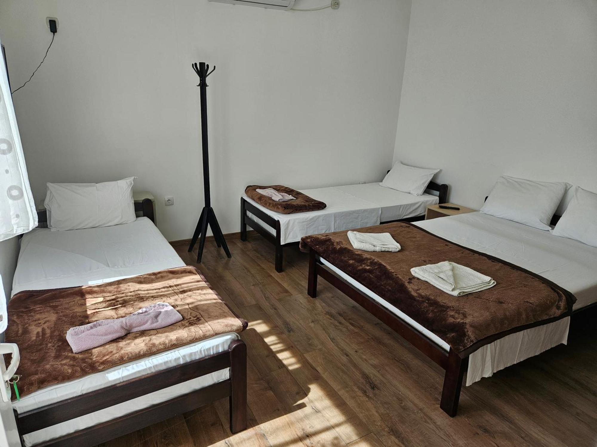 Apartments Kuca Aleksic Ni Esterno foto