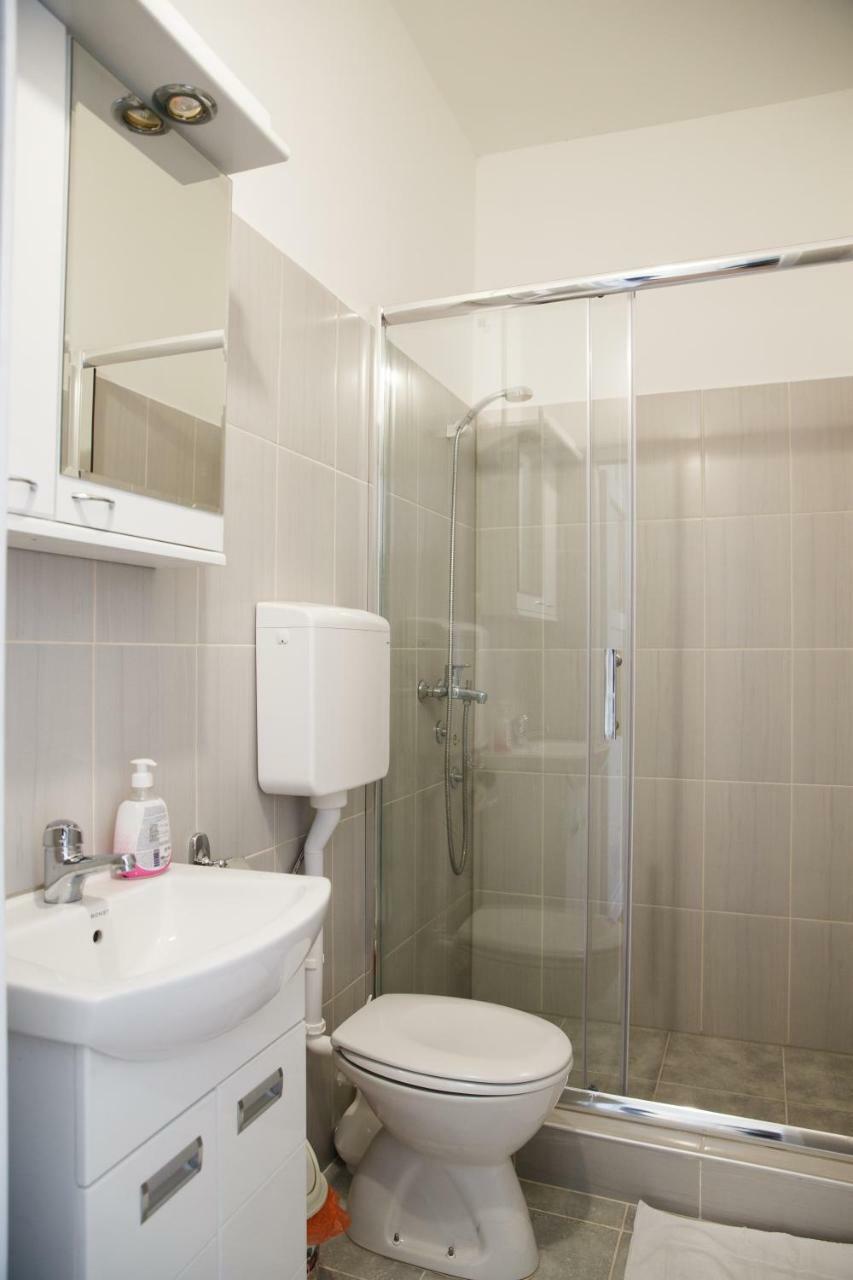 Apartments Kuca Aleksic Ni Esterno foto